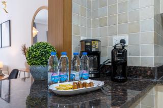 Yas Island 2BR - Sleek Chic Luxury Haven - 4