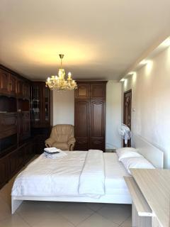 Family House With 3 separate bedrooms - 7