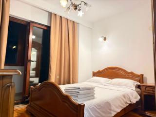 Family House With 3 separate bedrooms - 9