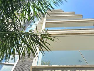 Coral Suites - 0