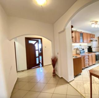 Family House With 3 separate bedrooms - 4