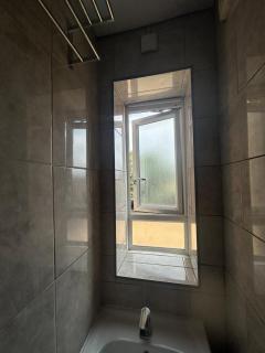 Avery Hill Short Stay Apartment - 5