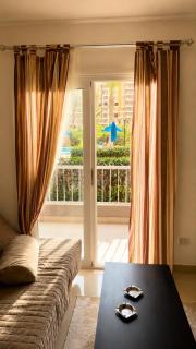 Cozy Pool-View 1BR at Golf Porto Marina By Gadora - 9
