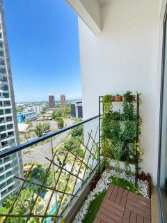 Cozy 1BR with City View WiFi PS4 Parking - 8