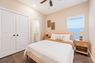 Houston Downtown Entire Home - 9