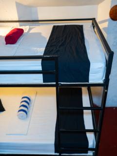 Secret Surf Hostel - 5