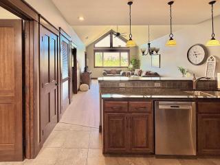 Unwind at Riverstone Loft - 8