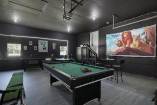 Pocono Oasis Hot Tub Game Room Fenced Yard - 8