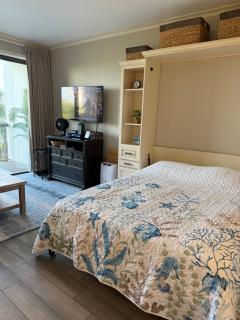 Bayfront Paradise - 2
