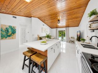 Farmhouse Miami - 6