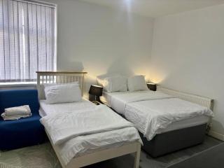 Homes Rentals Studio flat Sleeps 3 with WiFi - 3