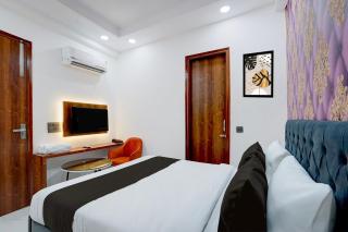 Hotel O Corporate Suites near Botanical Garden Metro Station - 4