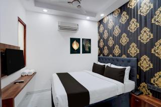 Hotel O Corporate Suites near Botanical Garden Metro Station - 0