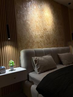 Luxury Modern Apartment, Steps from F-11 Markaz - 8