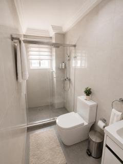 Splendid 2BedRoom Accra Central Tse Addo - 2