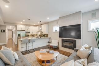 Beautiful Condo in the Middle of Andersonville - 0