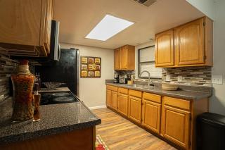 Port Richey Luxury Escape Pool Sleeps 6 - 2