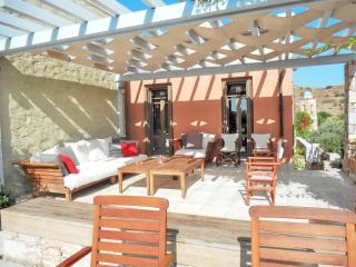 Charming house with sea view in Chrousa, fenced garden - 8