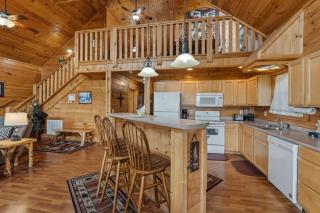 Cabin T T for Tennessee, Time to Relax - 1