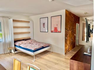 Stylish Premium Apartment with Balcony & AC - 5