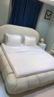 Elizabeth court - 0