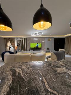 Elizabeth court - 5