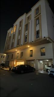 A classy suite with an elegant design and private parking - 1