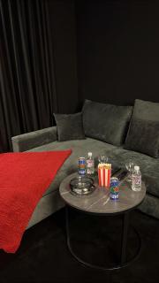 Luxury suite with movie theater and private parking - 8