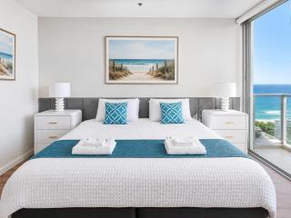 Luxury Ocean View Apartment Surfers Paradise - 7