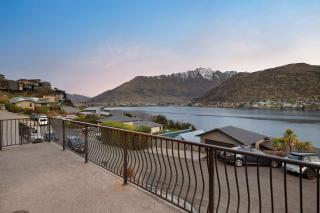 Peak Paradise Lodge - Hot Tub - Lake Views - 2