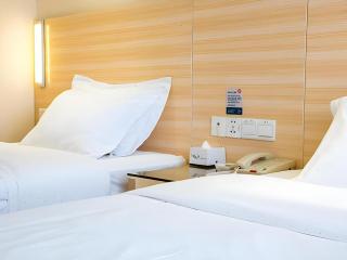 City Comfort Inn Guilin North High Speed Railway Station Square - 1