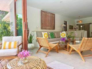 Villa Allamanda 2br with Pool - 2