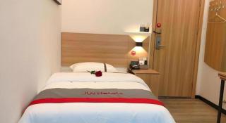 Jun Hotel Guangdong Zhanjiang Xiashan South Railway Station - 1
