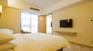 Vienna Hotel Zhengzhou East High-Speed Railway Station - 1