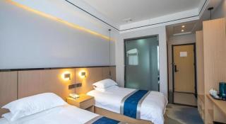 GELI Hotel Huainan Railway Station Sports Center - 2
