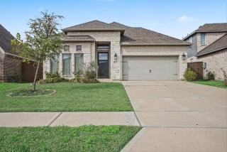 Modern 4BR Suburban Retreat near Houston Pearland - 0