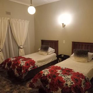 Elaleni Mountain Lodge - 8