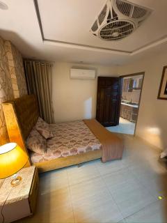 Daily Room Stay - Rizco Heights - 5