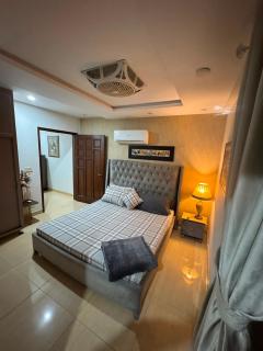 Daily Room Stay - Rizco Heights - 1