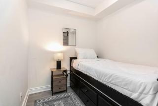 Stylish 2BR with Great View! Steps from Square One - 7