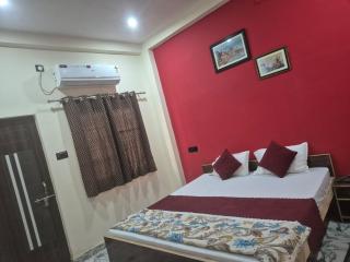 Narayan Palace Homestay - 1