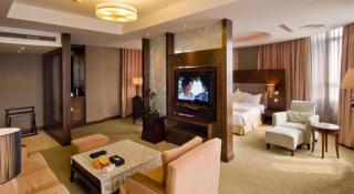 Qingdao Royal Garden Hotel - 9