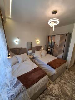 Palm Hills Luxury Apartment - 4
