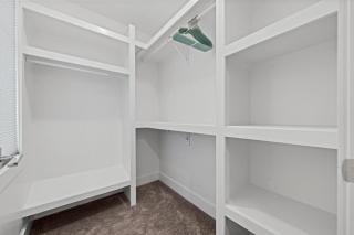 Stylish 4BR 5Bed Oasis Fast Wi-Fi and Free Parking - 6