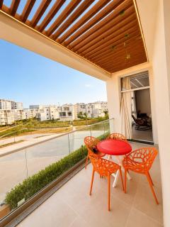 Luxury 3BR Chalet in Mazarine - Pools & Lagoon - 7