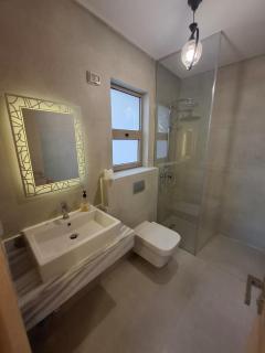 Palm Hills Luxury Apartment - 3