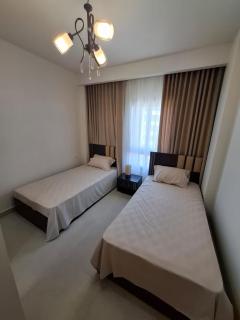 Palm Hills Luxury Apartment - 2