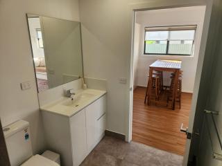 Private 2-Bedroom Guesthouse in Central Birchip - 1