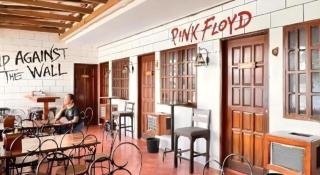 Harleys Pub and Hotel - 3