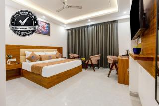 Hotel De Clark Luxury Airport Hotel near Delhi IGI Airport T3 with Free WiFi & 24x7 Check-in - 8